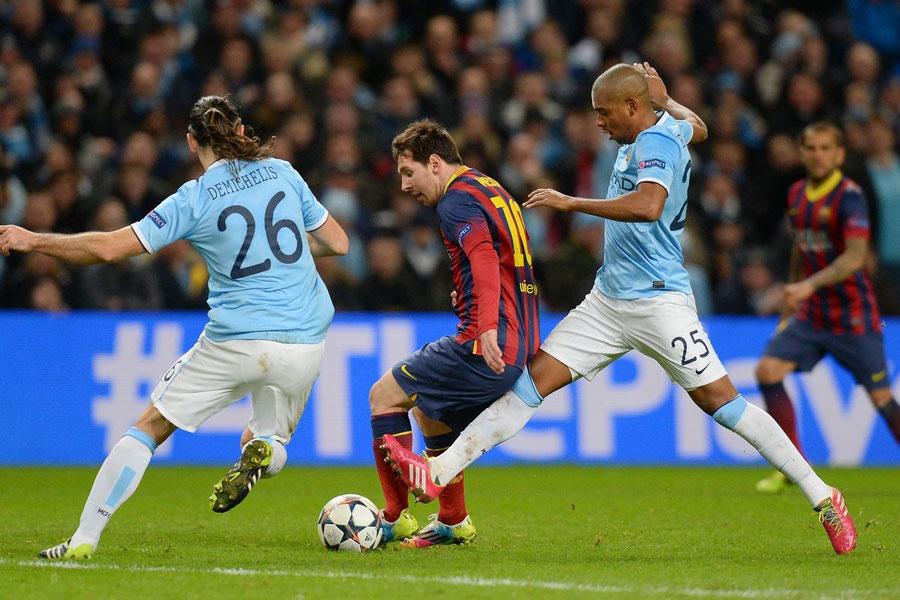 卡马乔：维尼修斯国家德比被换下有情绪正常，5分钟就没事了（卡马乔：维尼修斯在国家德比被换下情绪波动属正常，五分钟就平复了）