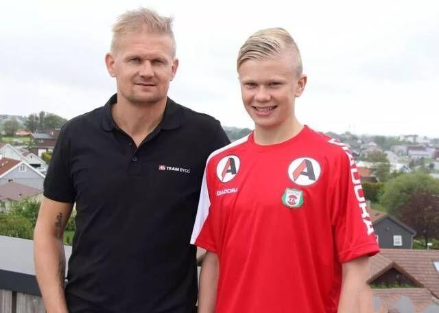 他们的传控从来不拖泥带水（他们的传控干净利落）