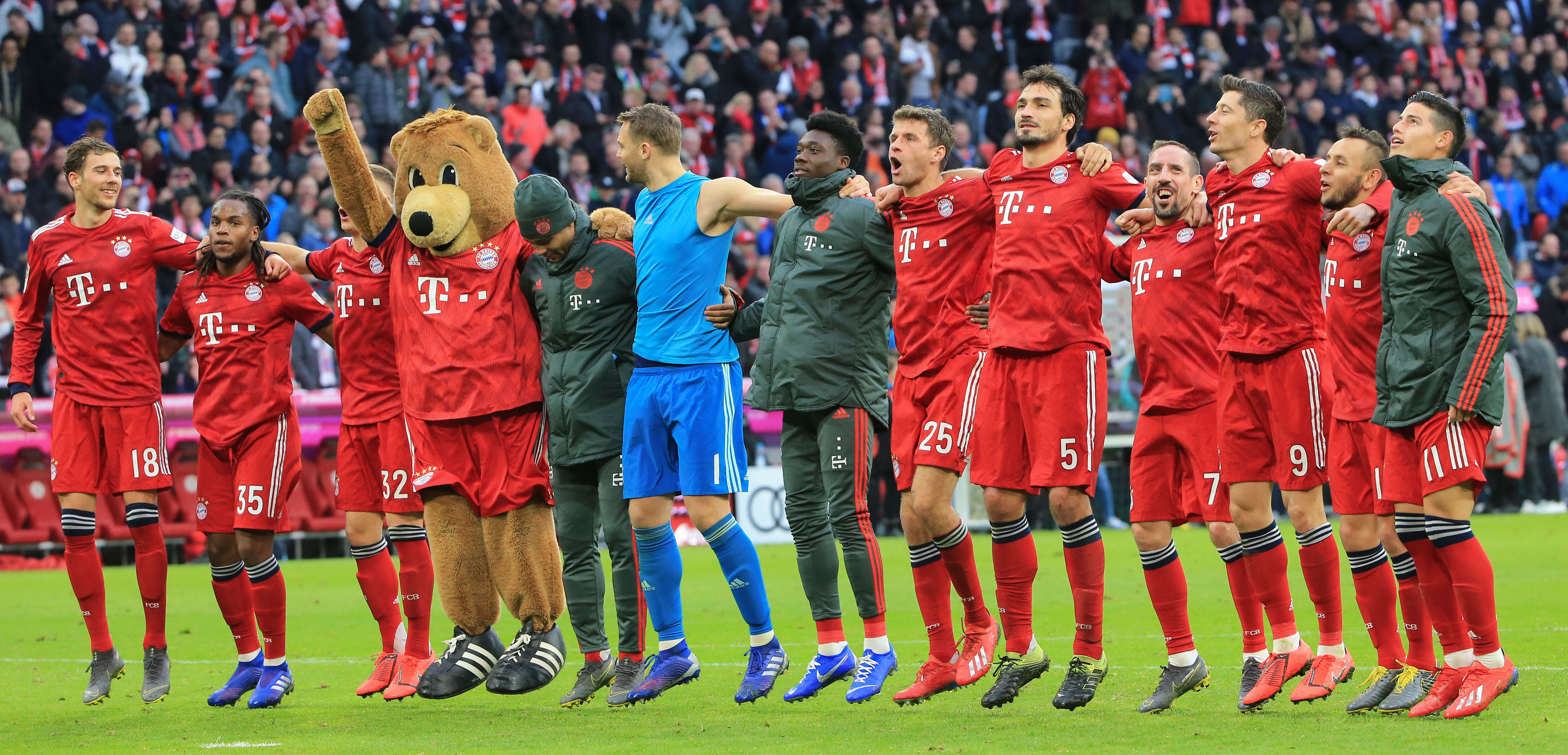 德容恩谈赢切尔西：他们是世俱杯冠军，但我们清楚该如何去踢（德容恩谈胜切尔西：对手是世俱杯冠军，我们清楚该如何应对）