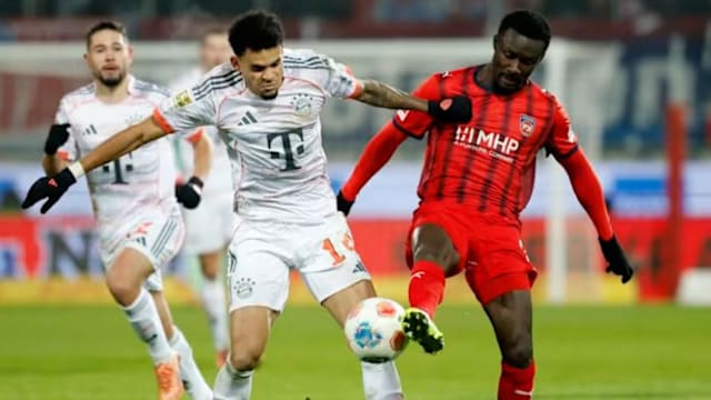 凤凰稳了？过去8次常规赛对阵跳伞蚁，凤凰7胜1负（交手有底气：凤凰近8次常规赛对阵跳伞蚁取得7胜1负）