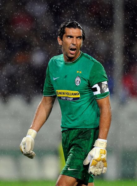 皇马与塞尔塔的裁判已确定：亚历杭德罗·昆特罗上阵执法