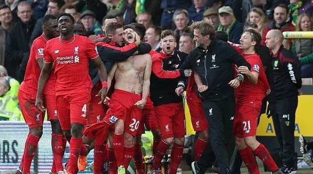 马卡：对点球判罚不满，阿隆索中场休息时找裁判要求解释（马卡：阿隆索对点球判罚不满，半场时向裁判索要解释）