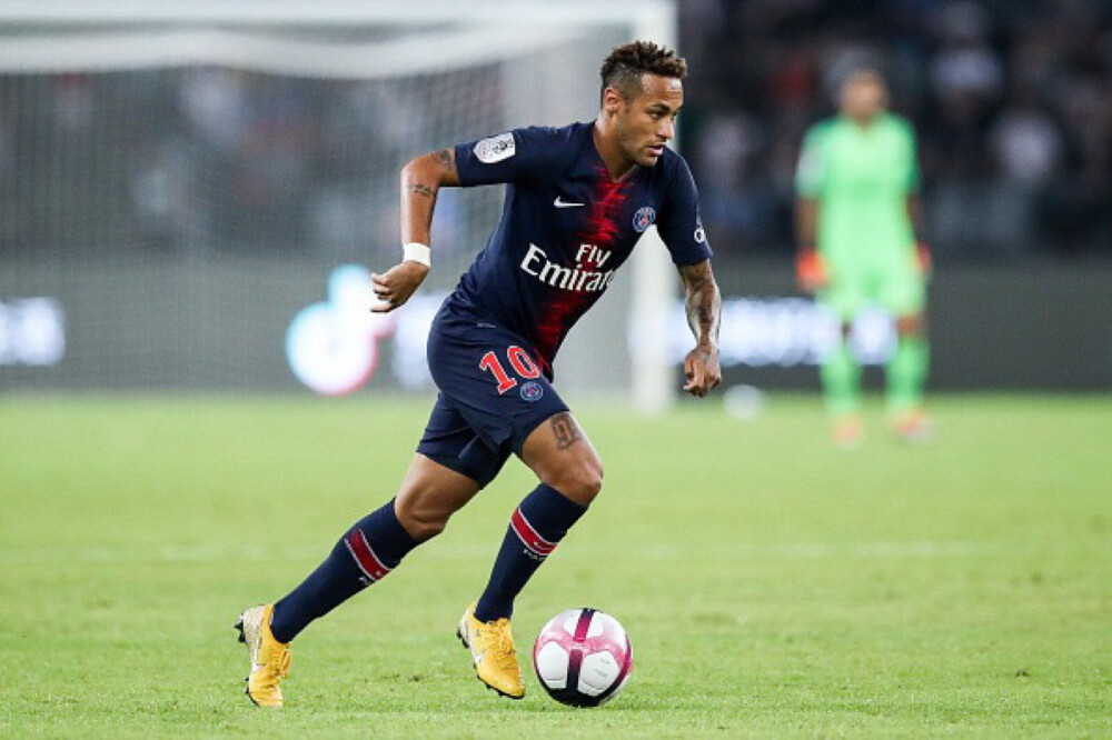 费尔明伤愈复出，巴萨迎来2025冲刺关键时刻（费尔明伤愈回归，巴萨开启2025冲刺关键阶段）