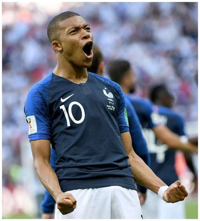 路易斯-苏亚雷斯：踢拜仁我们表现出色；巴黎也非常难对付（路易斯-苏亚雷斯：战拜仁表现上佳，巴黎同样难缠）