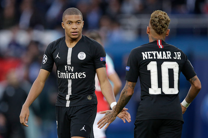 卡卢卢：斯帕莱蒂要求很高；我们可以随时切换三后卫或四后卫（卡卢卢：斯帕莱蒂标准很高 我们可随时切换三／四后卫阵型）