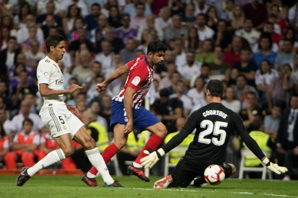 鲍队：来支持了助攻回礼了解一下 🏆❤️（鲍队报到：支持到位，助攻回礼奉上 🏆❤️）